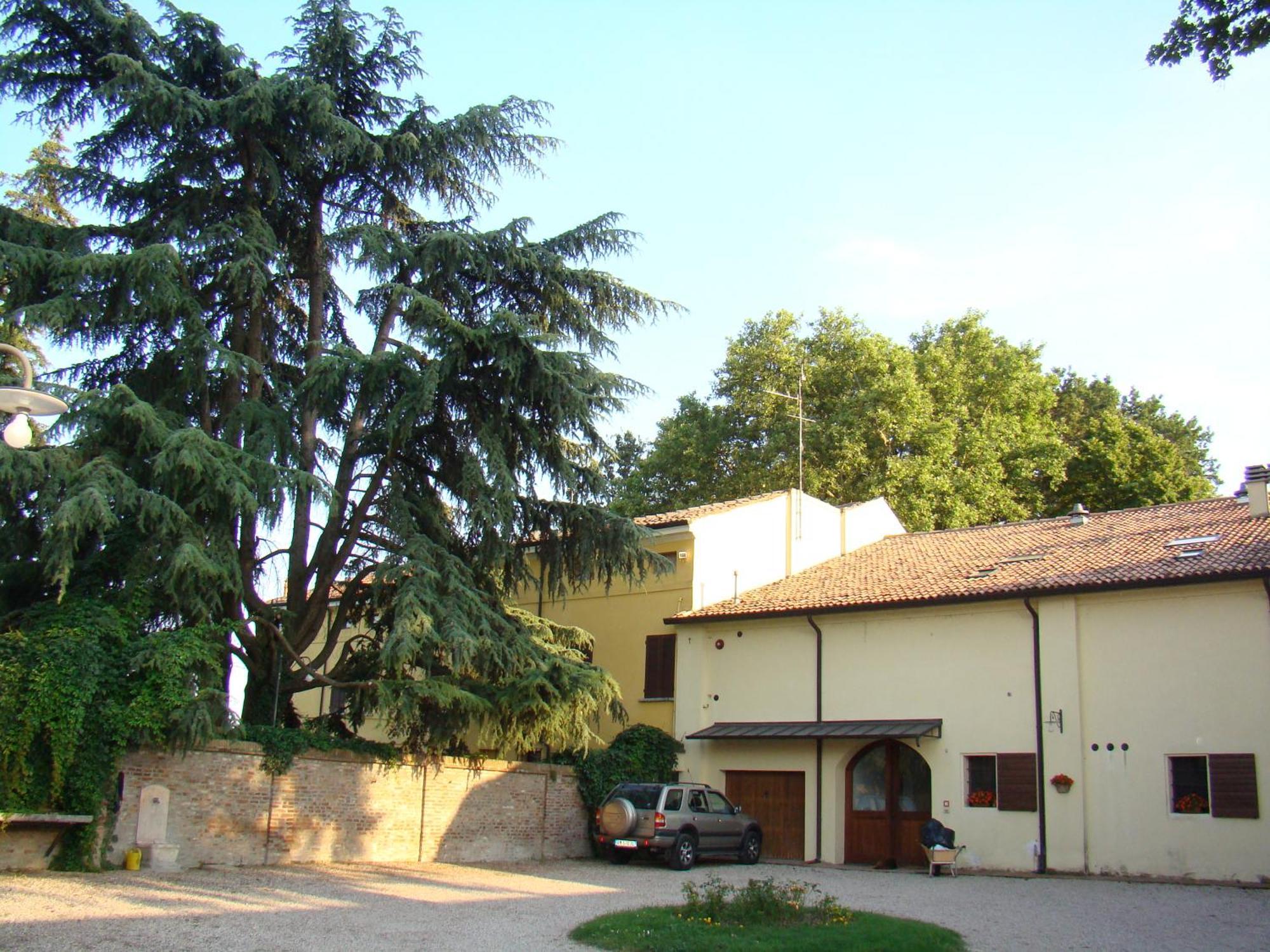 Villa Schiavi Sermide Exterior photo