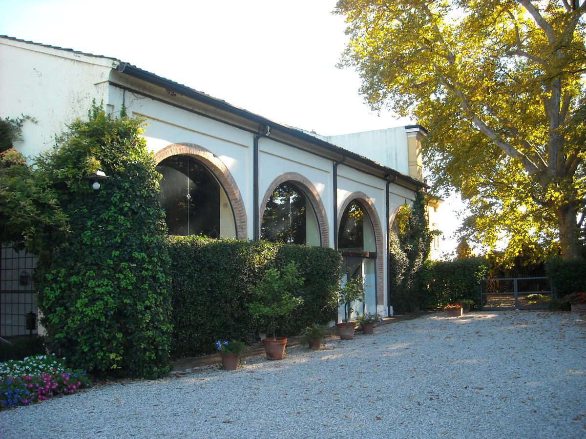 Villa Schiavi Sermide Exterior photo
